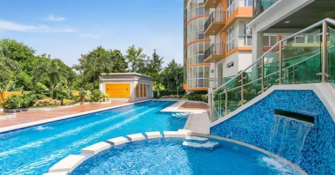 Lancris Residences 2 Bedroom Entire Apartment Near Airport With Pool Paranaque City Exteriör bild