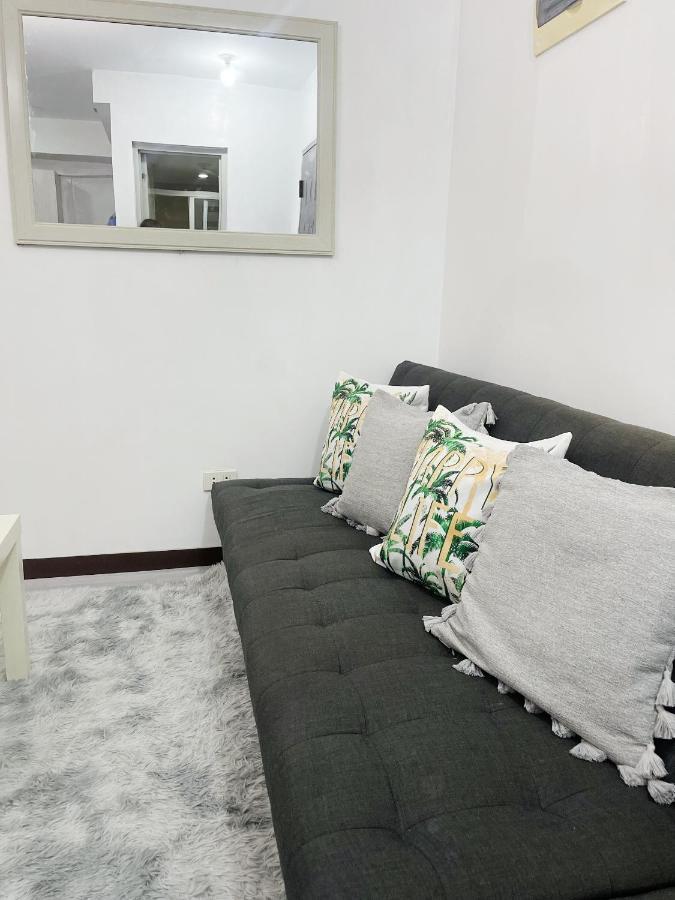Lancris Residences 2 Bedroom Entire Apartment Near Airport With Pool Paranaque City Exteriör bild