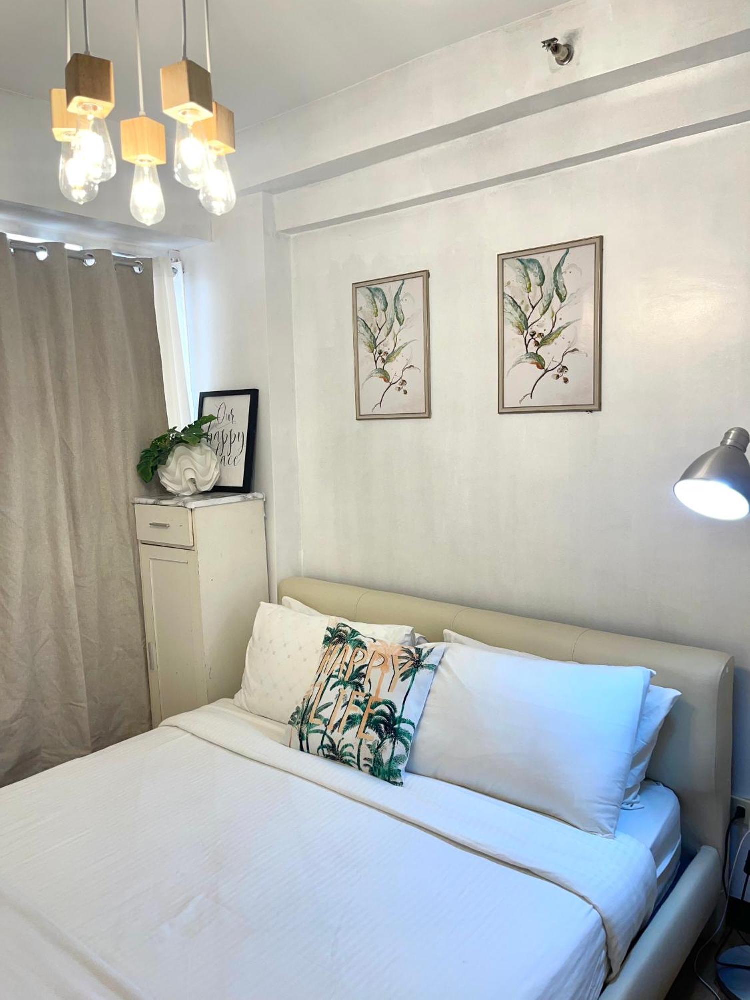 Lancris Residences 2 Bedroom Entire Apartment Near Airport With Pool Paranaque City Exteriör bild